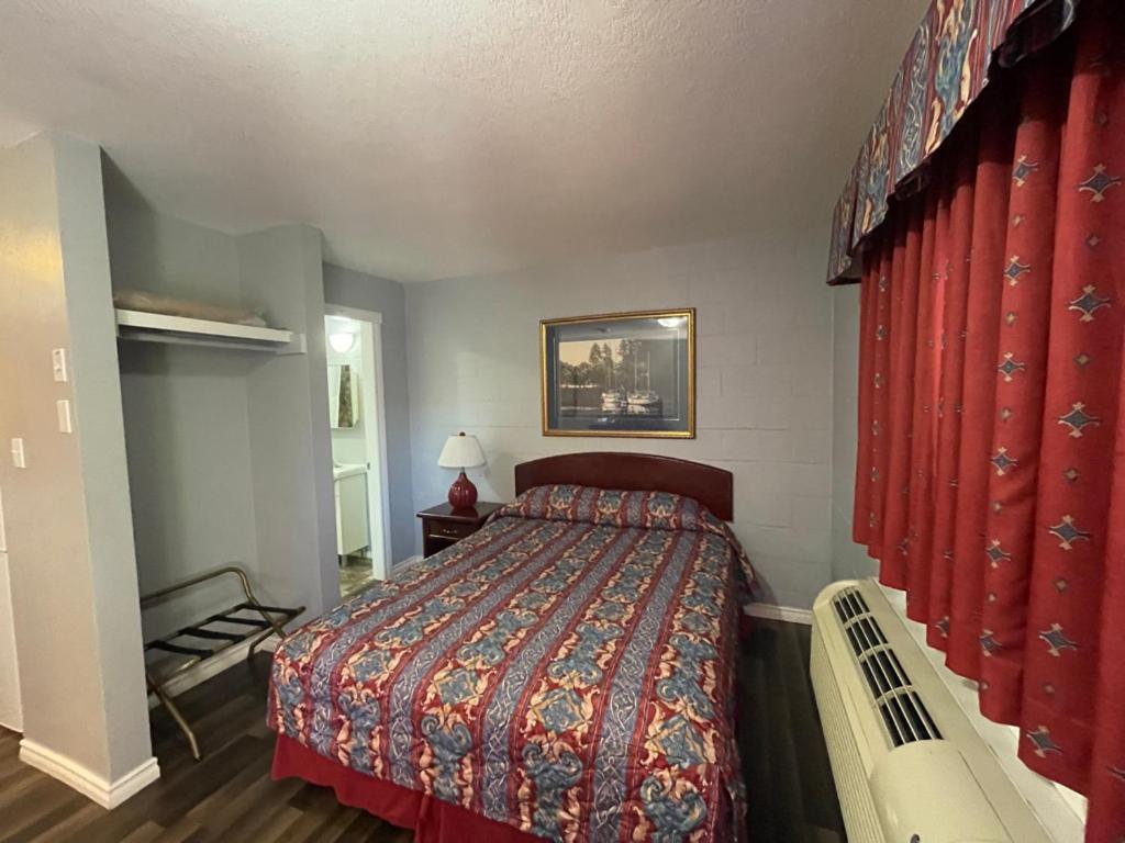 Arrow Lake Motel Fauquier Esterno foto