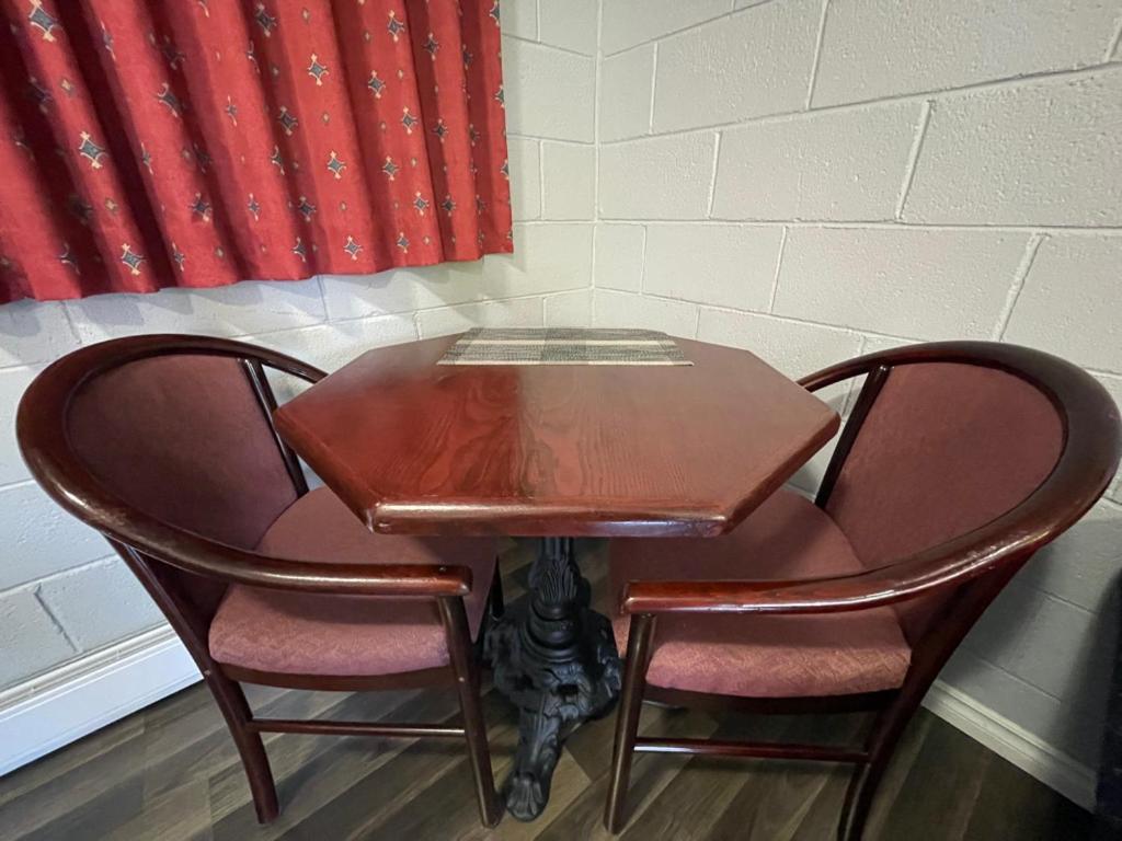 Arrow Lake Motel Fauquier Esterno foto
