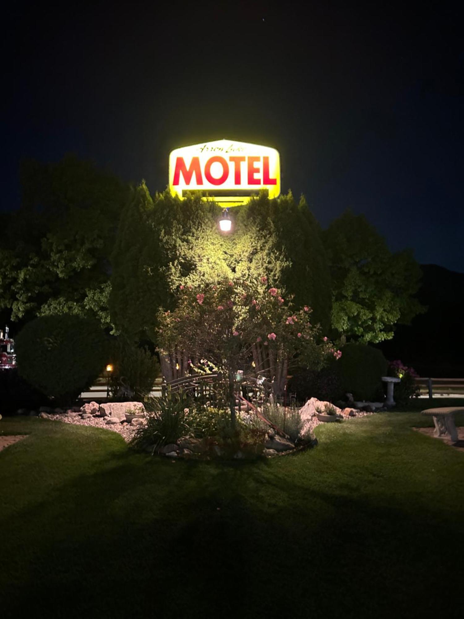 Arrow Lake Motel Fauquier Esterno foto